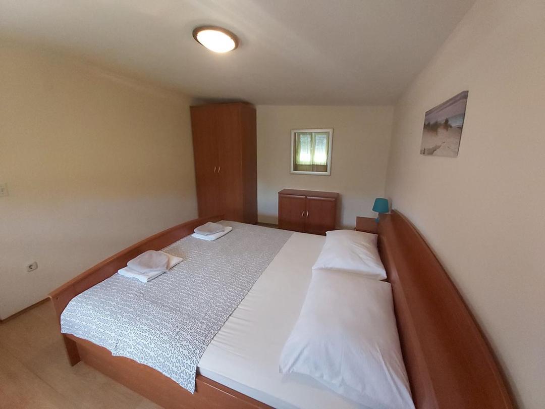 Apartments Elvir נין מראה חיצוני תמונה